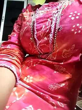 Snapshot of AVA55 chatting on 10-24-25, 05:34 AVA55 online show from 10-24-25, 05:34