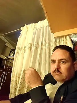 Snapshot of mM0140 chatting on 12-03-25, 12:26 mM0140 online show from 12-03-25, 12:26