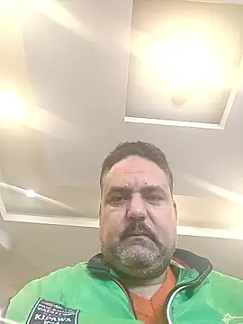 Snapshot of mM0140 chatting on 01-07-26, 12:21 mM0140 online show from 01-07-26, 12:21