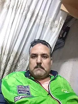 Snapshot of mM0140 chatting on 12-02-25, 12:00 mM0140 online show from 12-02-25, 12:00