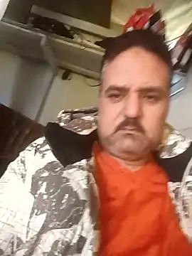 Snapshot of mM0140 chatting on 01-14-26, 01:48 mM0140 online show from 01-14-26, 01:48