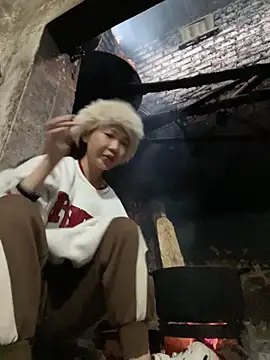 Miumieu online show from 01-16-26, 02:04