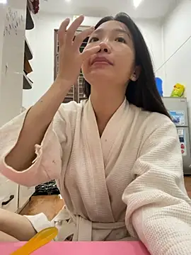 Miumieu online show from 11-12-25, 02:43