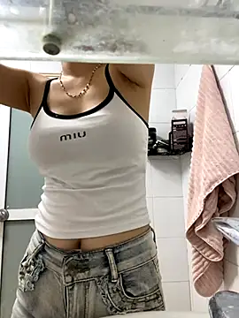 Miumieu online show from 09-24-25, 02:51