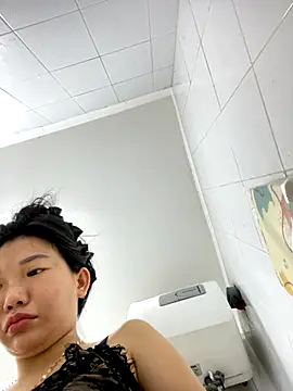 Miumieu online show from 10-13-25, 03:08