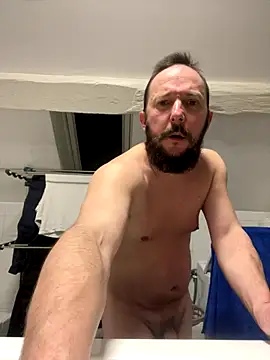 AZOPMOB18999 online show from 12-18-25, 07:18