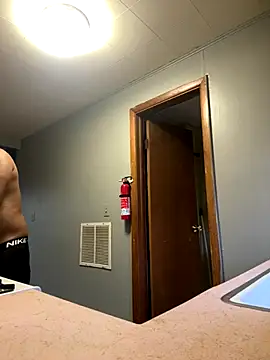 Snapshot of Kingstrokezxx chatting on 11-13-25, 09:30 Kingstrokezxx online show from 11-13-25, 09:30