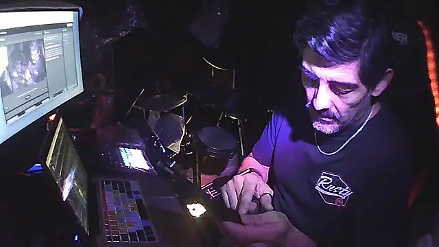 Rod Contreras ARG online show from 11-08-25, 03:10