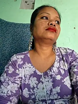 Priya-Bong  online show from 05-08-26, 07:56