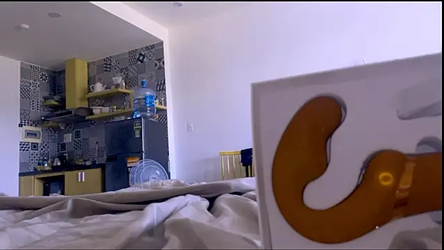 LolaSpaisTS online show from 09-10-25, 04:55