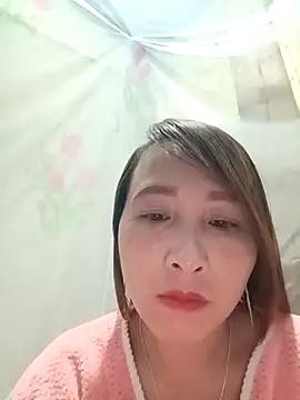 Missa kute20 online show from 09-18-25, 08:34