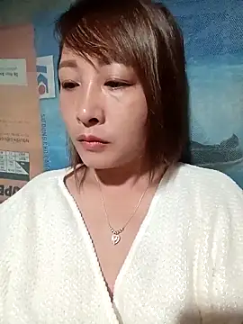 Missa kute20 online show from 10-15-25, 10:07