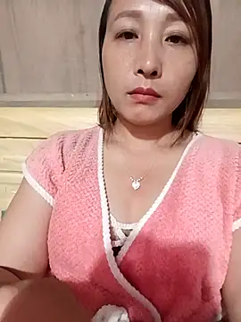Missa kute20 online show from 10-06-25, 10:27