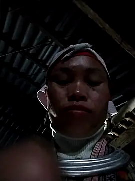   Ngoc20   online show from 11-03-25, 10:19