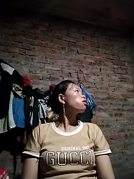   Ngoc20   online show from 10-02-25, 05:11