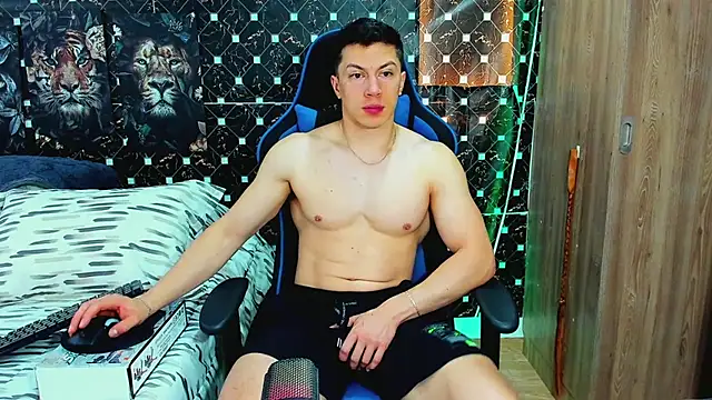 Snapshot of javiersexymann chatting on 06-30-26, 05:35 javiersexymann online show from 06-30-26, 05:35