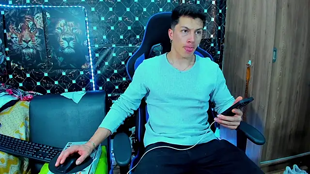 javiersexymann online show from 10-01-25, 09:18