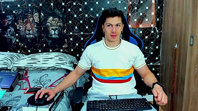 javiersexymann online show from 02-26-26, 06:41