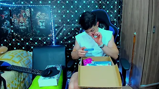 javiersexymann online show from 10-02-25, 09:51