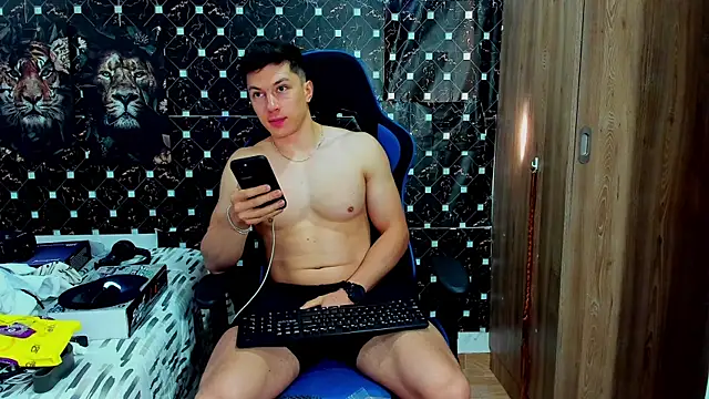 javiersexymann online show from 04-07-26, 09:49