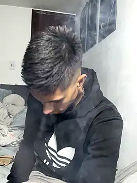 Manuel99boy online show from 09-30-25, 04:51