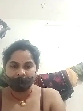 JULEE-740 online show from 10-29-25, 03:27