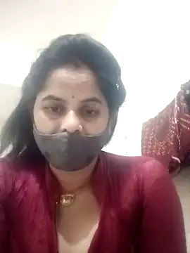 JULEE-740 online show from 10-31-25, 08:27