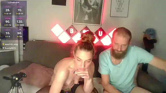 XBellaXundXUweX online show from 11-05-25, 10:46