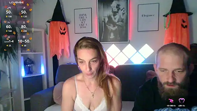 XBellaXundXUweX online show from 10-15-25, 08:44