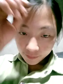 Snapshot of baybytay123 chatting on 10-14-25, 12:28 baybytay123 online show from 10-14-25, 12:28