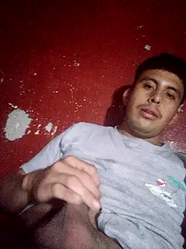 Snapshot of diegothc chatting on 10-10-25, 02:45 diegothc online show from 10-10-25, 02:45