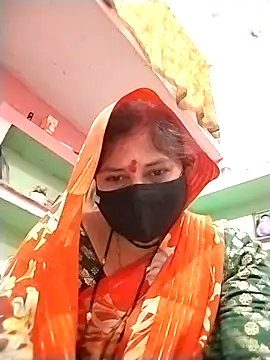 Rajnee33A online show from 04-13-26, 08:40