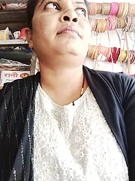 Rajnee33A online show from 10-31-25, 07:49