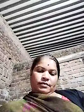 Rajnee33A online show from 11-02-25, 04:23