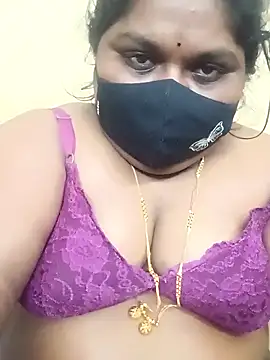 Snapshot of chandana_telugu chatting on 10-15-25, 06:44 chandana telugu online show from 10-15-25, 06:44