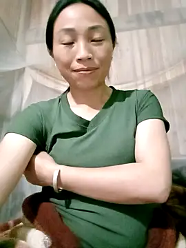 lucybaby00 online show from 04-19-26, 10:38