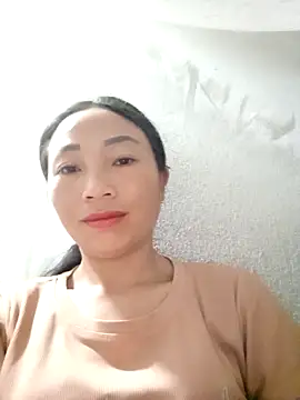 lucybaby00 online show from 11-06-25, 10:47