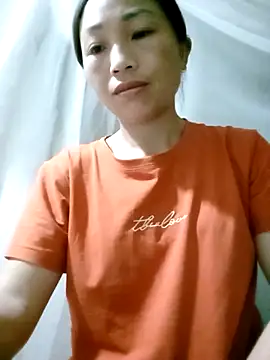 lucybaby00 online show from 04-16-26, 10:45