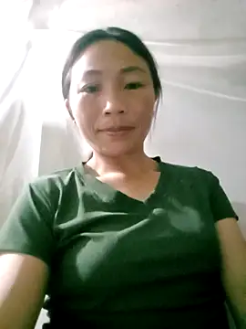 lucybaby00 online show from 05-05-26, 10:57