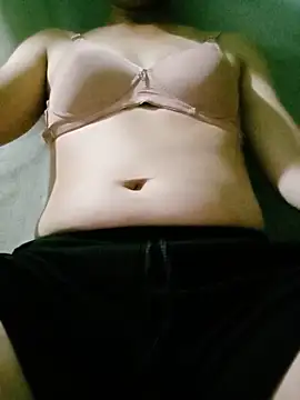 lucybaby00 online show from 06-12-26, 06:16