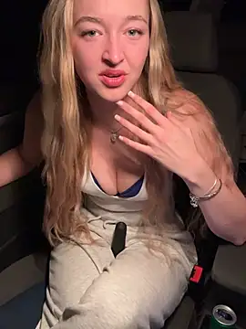 emilypeperoni online show from 04-19-26, 09:17