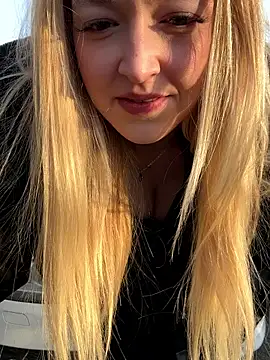 emilypeperoni online show from 02-09-26, 03:32