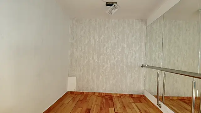 emy barnert online show from 01-10-26, 01:28