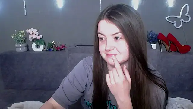 Snapshot of MavkaCute chatting on 05-05-26, 06:11 MavkaCute online show from 05-05-26, 06:11