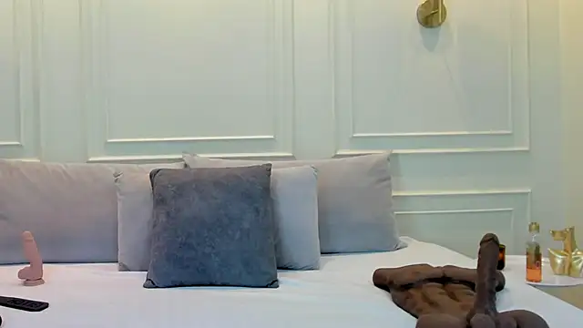 gabysanta  online show from 05-08-26, 01:48