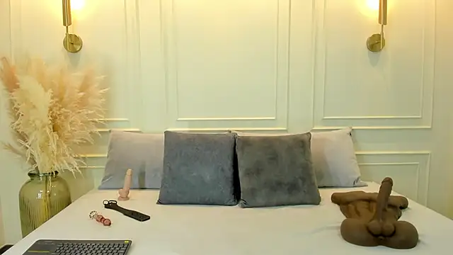 gabysanta  online show from 09-09-25, 02:04