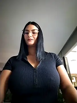 gabysanta  online show from 11-06-25, 01:37