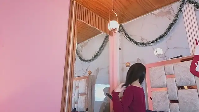 Aria Bennett1 online show from 12-15-25, 11:38