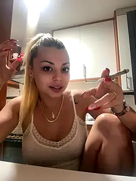 NoeliaGarcia17 online show from 09-21-25, 10:15