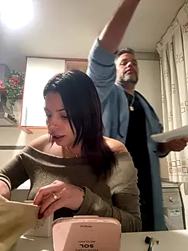 NoeliaGarcia17 online show from 12-16-25, 10:47